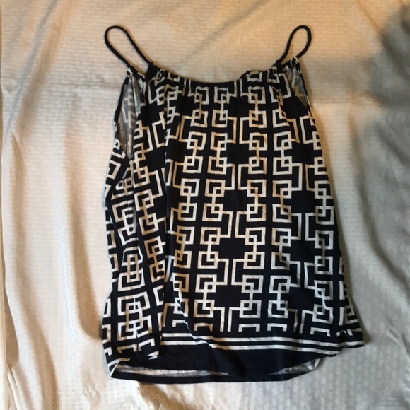 crown & ivy Tops - Crown and ivy top